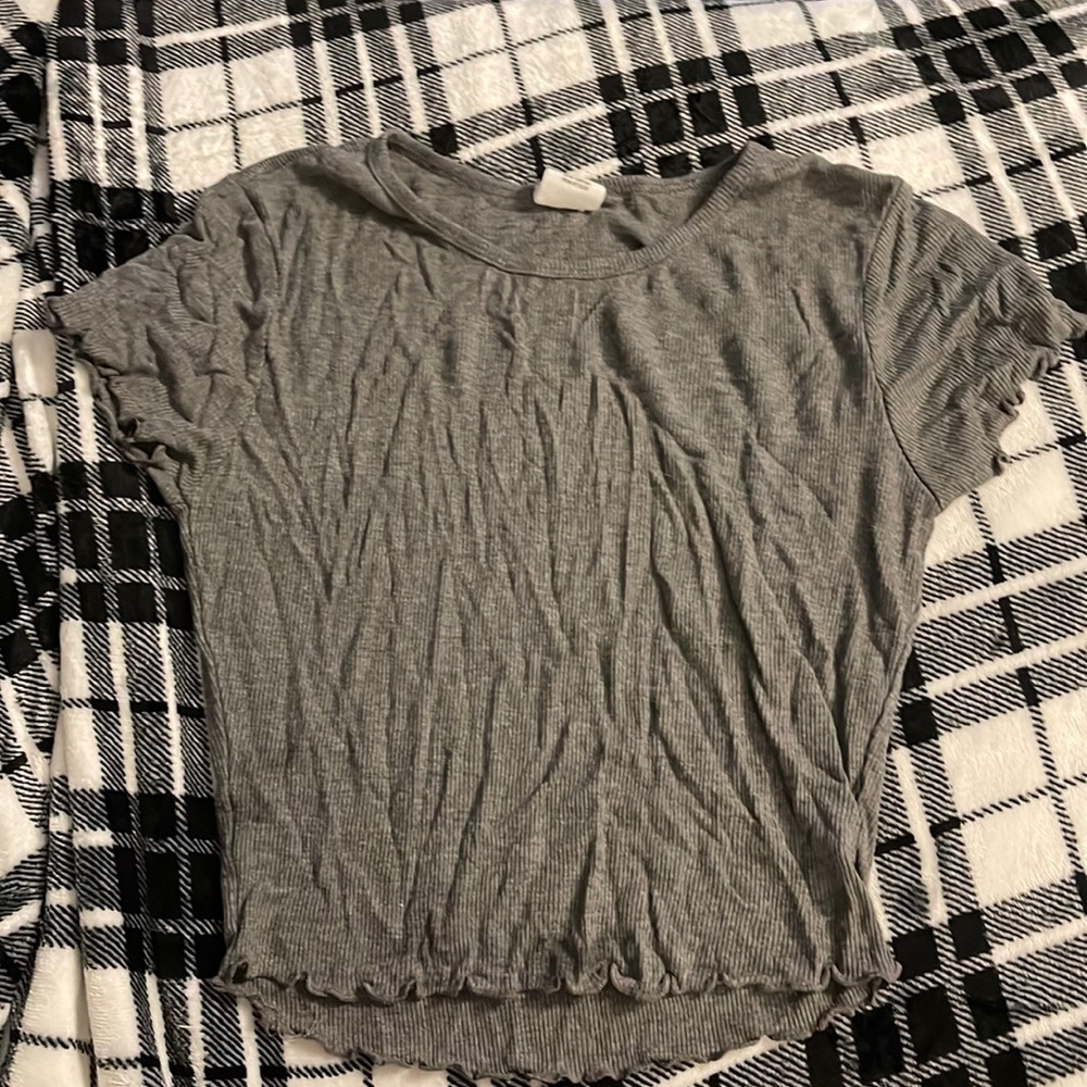 Destined grey cropped tee size large